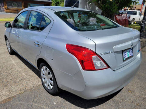 2012 Nissan Versa