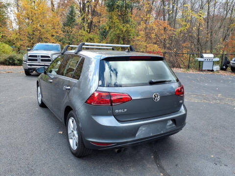 2017 Volkswagen Golf TSI S