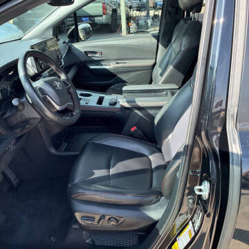 2022 Toyota Sienna XSE 7-Passenger