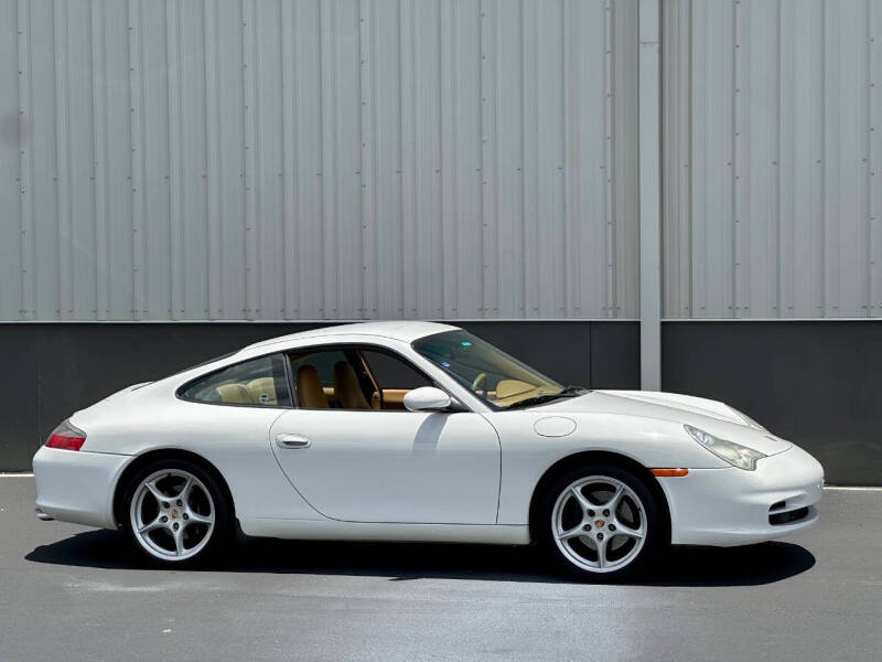 2004 Porsche 911 Carrera
