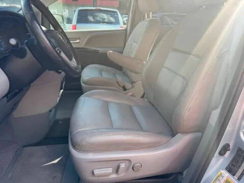 2015 Toyota Sienna