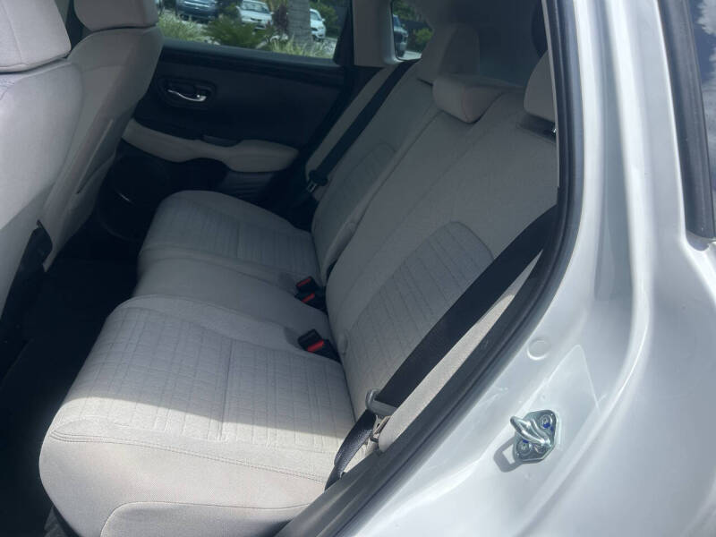 2025 Honda HR-V LX