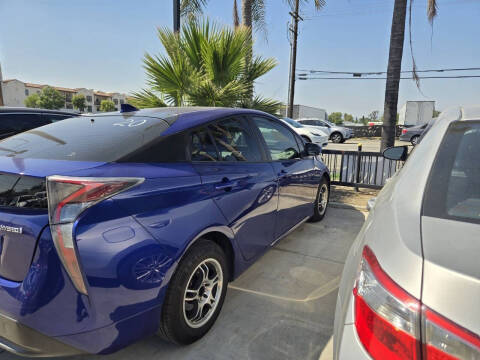 2016 Toyota Prius Two