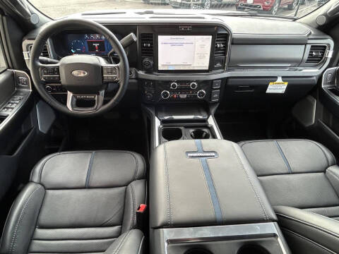 2025 Ford F-450 Super Duty Platinum