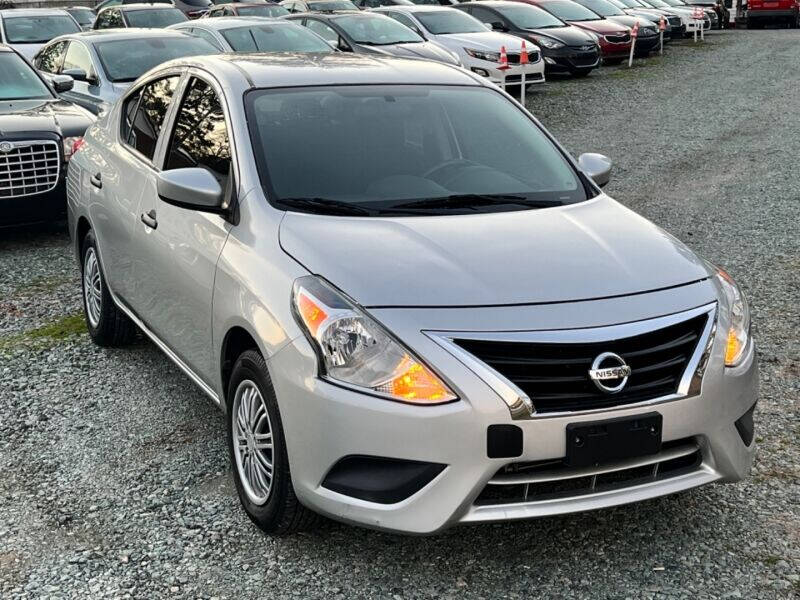 2019 Nissan Versa