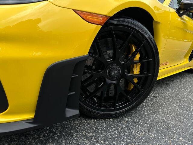 2024 Porsche 718 Cayman GT4 RS