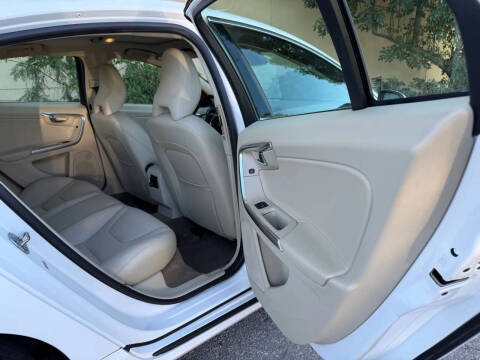 2015 Volvo S60 T5 Drive-E Premier