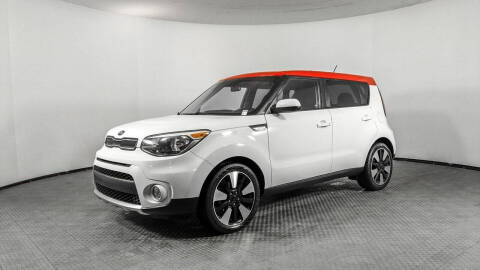2017 Kia Soul +