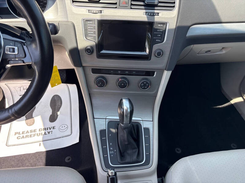 2015 Volkswagen Golf TSI S