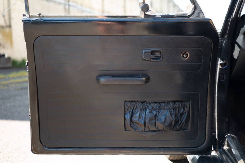 1977 Volkswagen Super Beetle