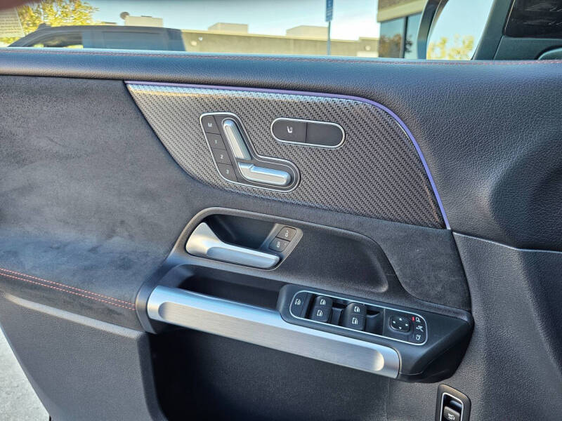 2023 Mercedes-Benz GLB GLB 250