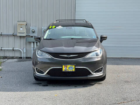 2019 Chrysler Pacifica Touring L