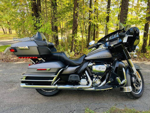 2017 Harley-Davidson FLHTK - Ultra Limited for sale at Street Track n Trail in Conneaut Lake PA