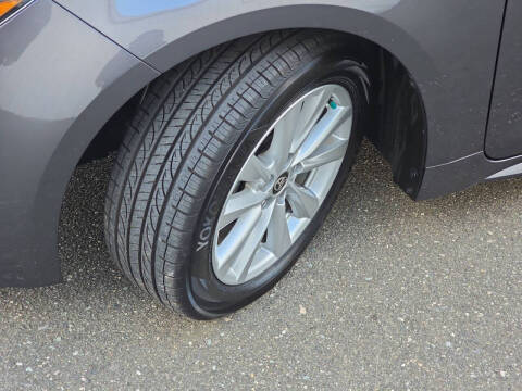 2025 Toyota Corolla Hatchback SE