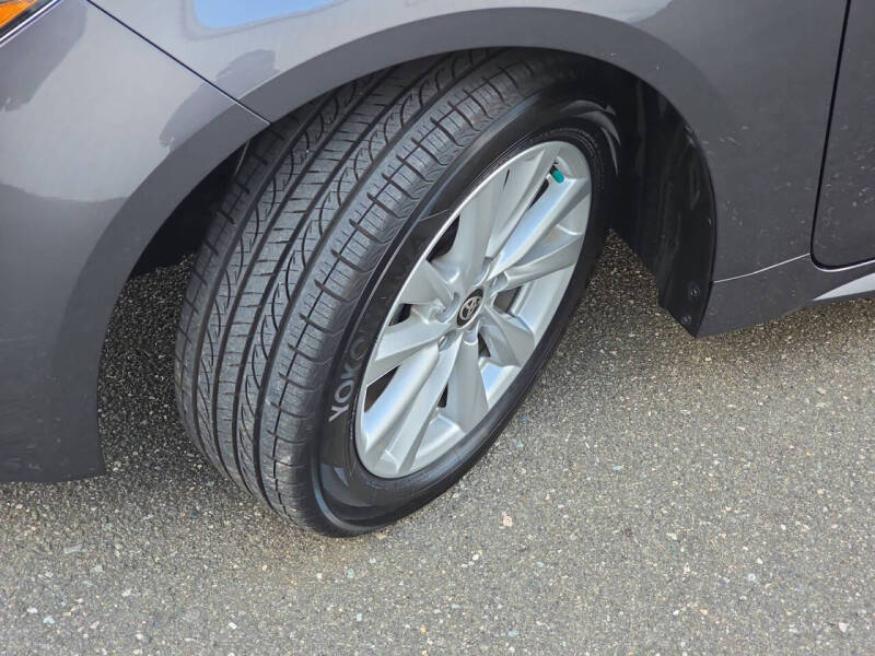 2025 Toyota Corolla Hatchback SE