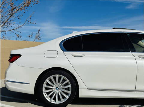 2020 BMW 7 Series 740i