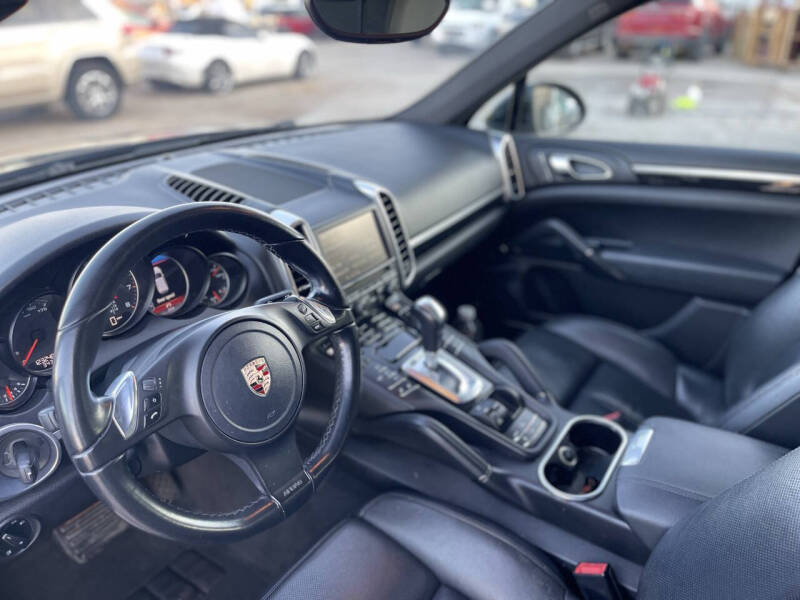 2011 Porsche Cayenne
