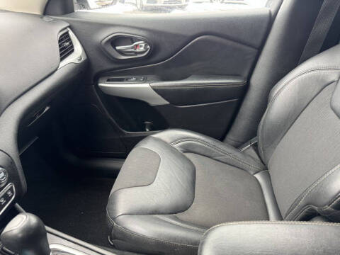 2018 Jeep Cherokee Latitude Plus