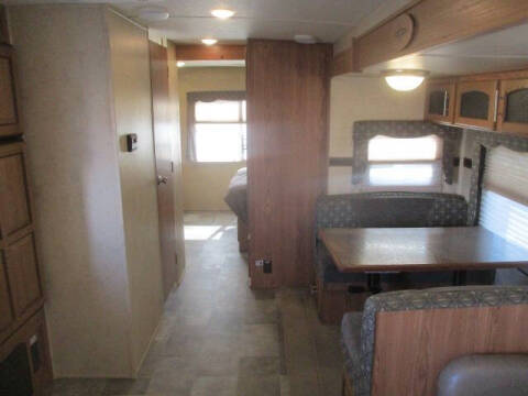 2016 Forest River Flagstaff Vlite 30WTBSK