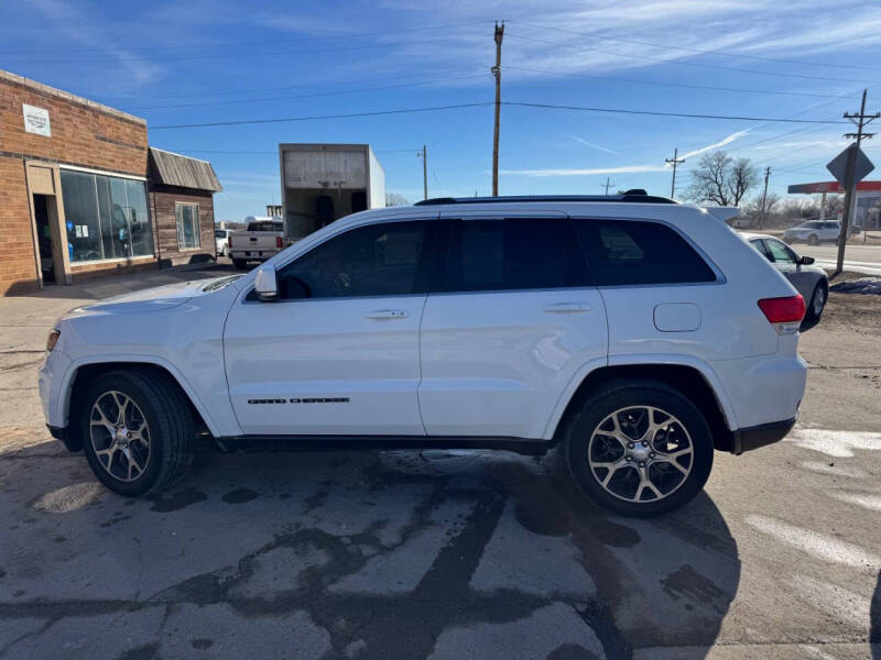 2018 Jeep Grand Cherokee for sale at J & S Auto in Downs KS