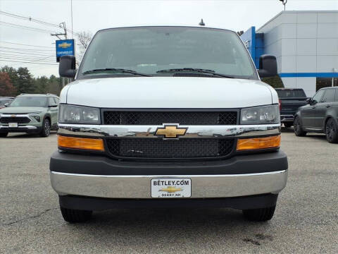 2025 Chevrolet Express 2500
