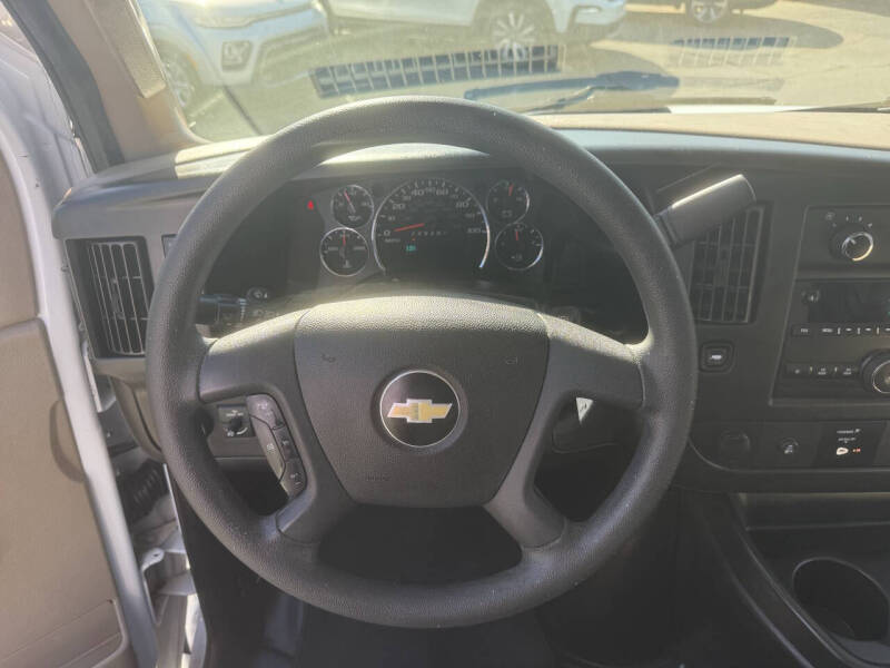 2017 Chevrolet Express 2500