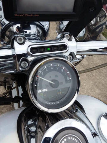 2014 Harley-Davidson Softail CVO