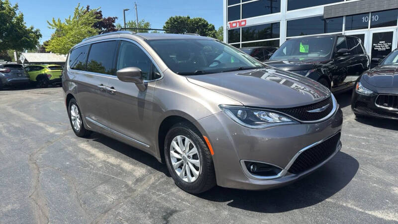 2018 Chrysler Pacifica Touring L Plus