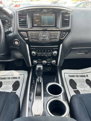 2013 Nissan Pathfinder SV