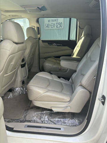 2015 Cadillac Escalade ESV Luxury