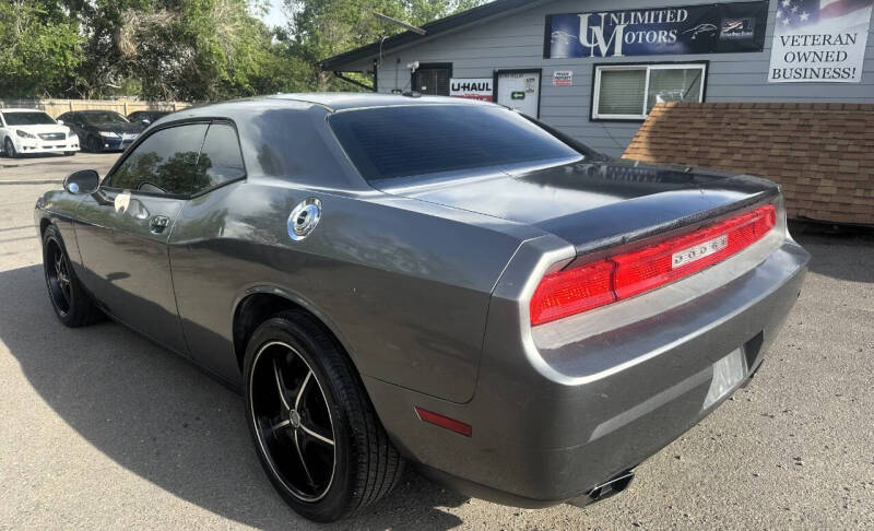 2012 Dodge Challenger SXT