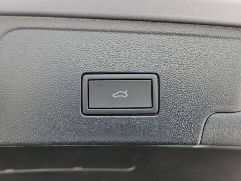 2026 Volkswagen Atlas Cross Sport SEL R-Line Black 4Motion