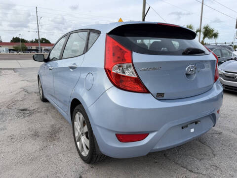 2014 Hyundai Accent SE