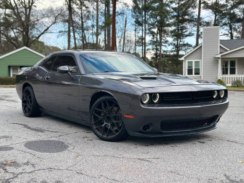 2018 Dodge Challenger SXT Plus