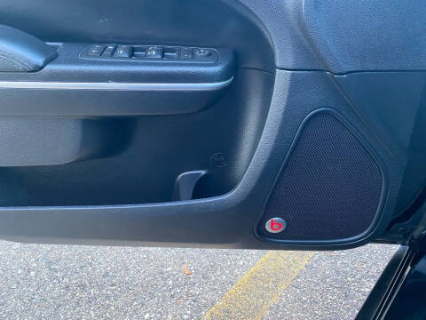 2015 Chrysler 300 Limited