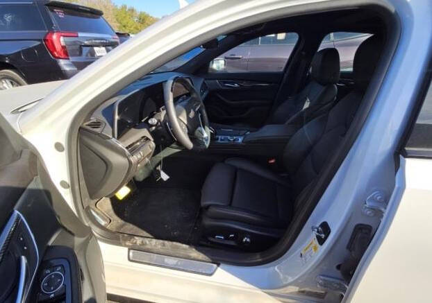 2025 Cadillac CT5 Sport