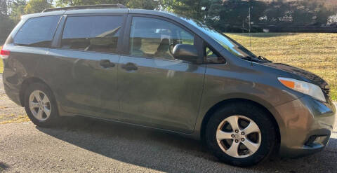 2011 Toyota Sienna Base 7-Passenger
