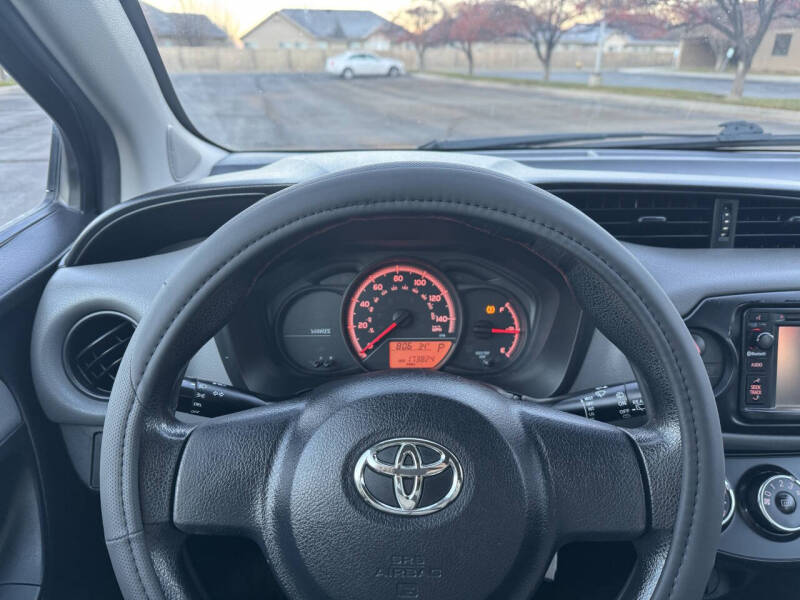 2015 Toyota Yaris 5-Door L