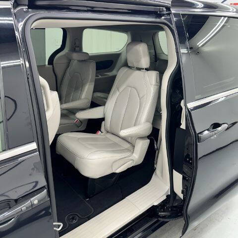 2021 Chrysler Voyager LXi