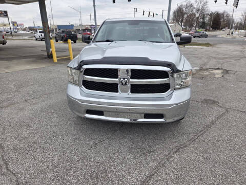 2016 RAM 1500 SLT