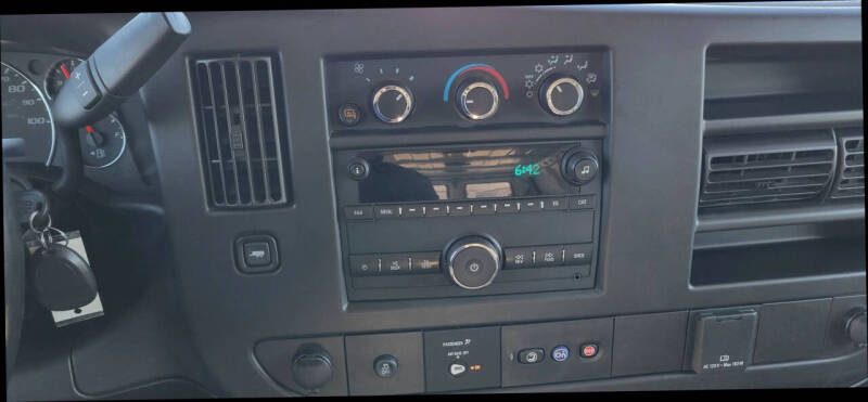 2021 Chevrolet Express 2500