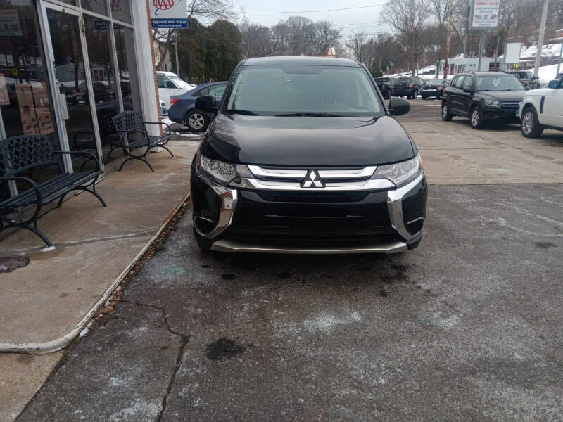 2018 Mitsubishi Outlander ES