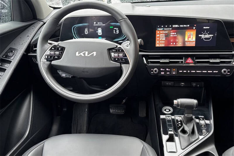 2025 Kia Niro EX