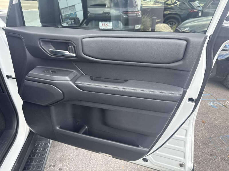 2025 Toyota Land Cruiser