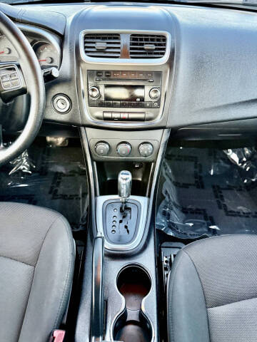 2012 Dodge Avenger SE