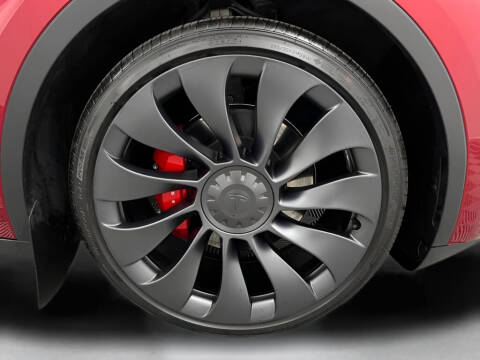 2025 Tesla Model Y Performance