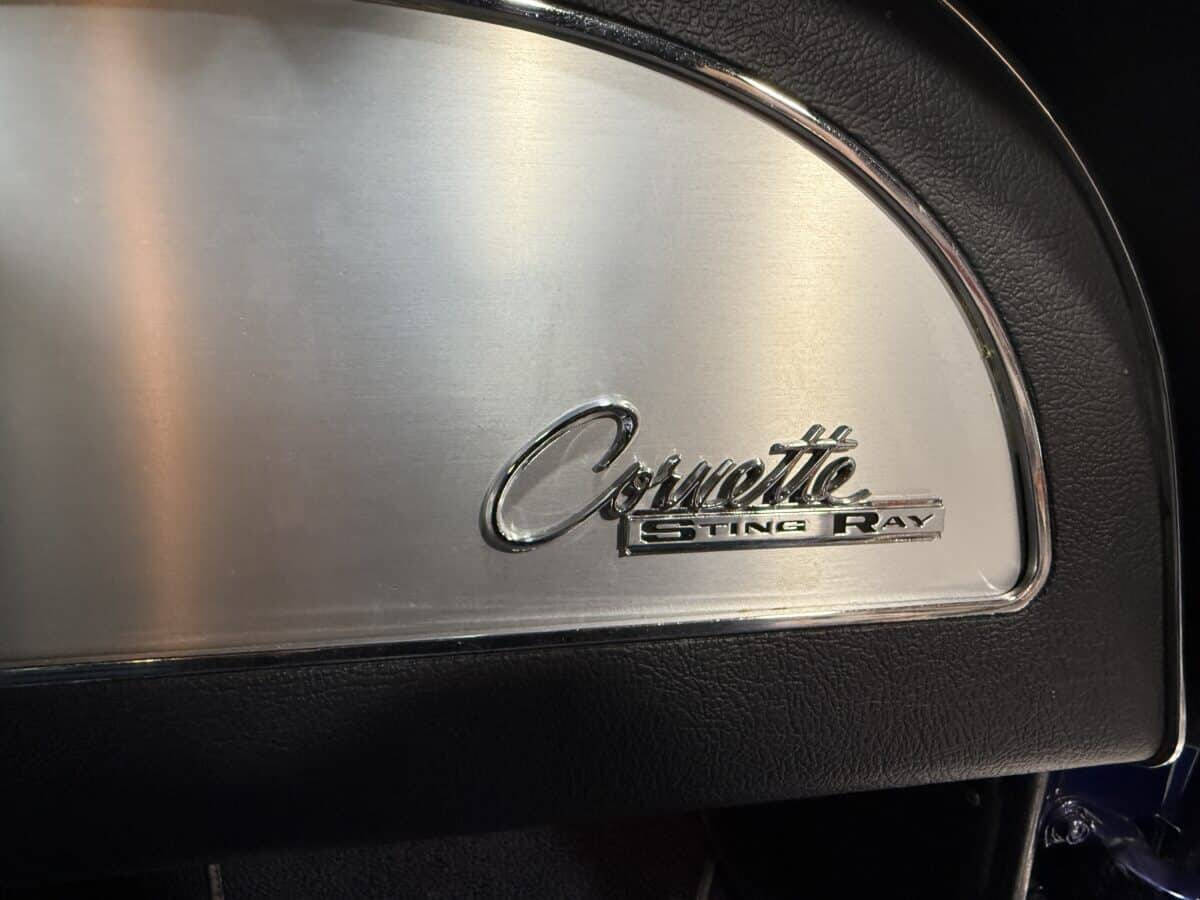 1964 Chevrolet Corvette 46