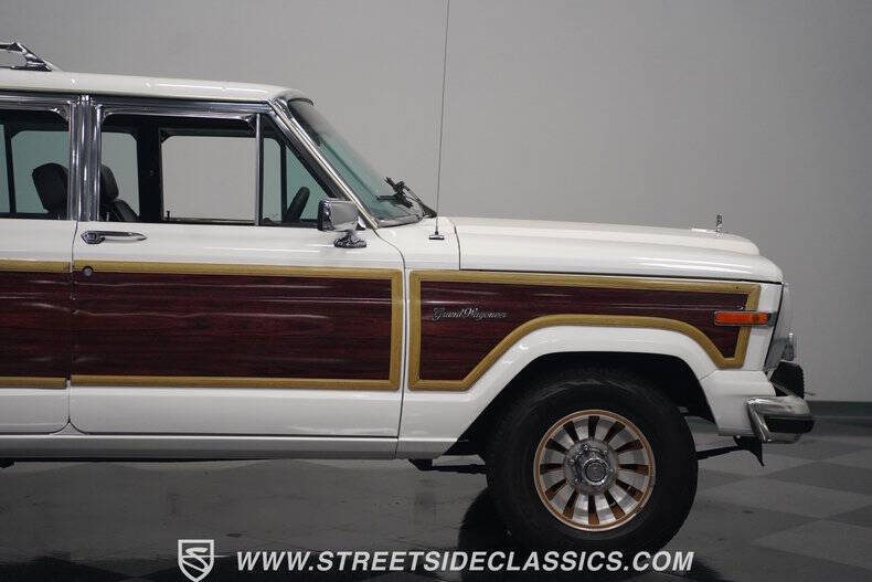 1988 Jeep Grand Wagoneer
