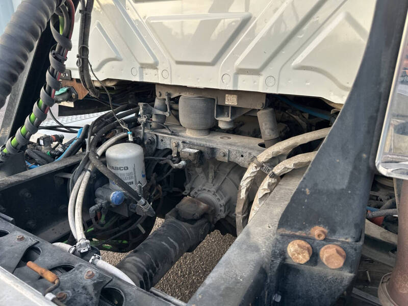 2021 International RH613