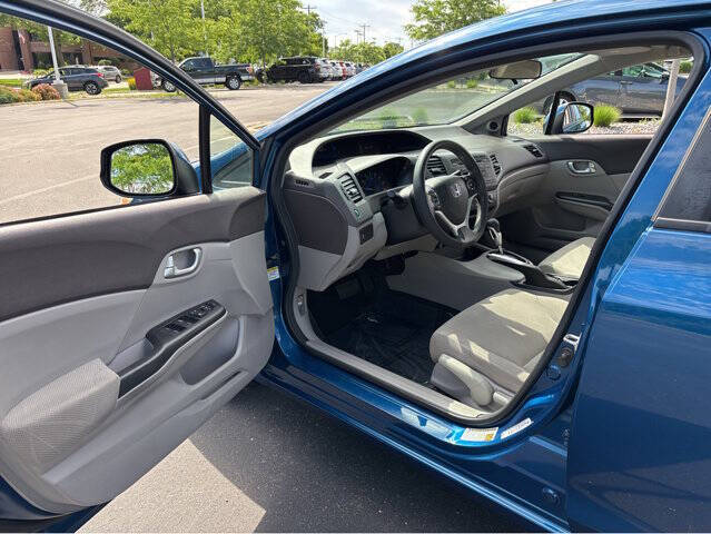 Used 2012 Honda Civic EX with VIN 19XFB2F85CE027655 for sale in Madison, WI